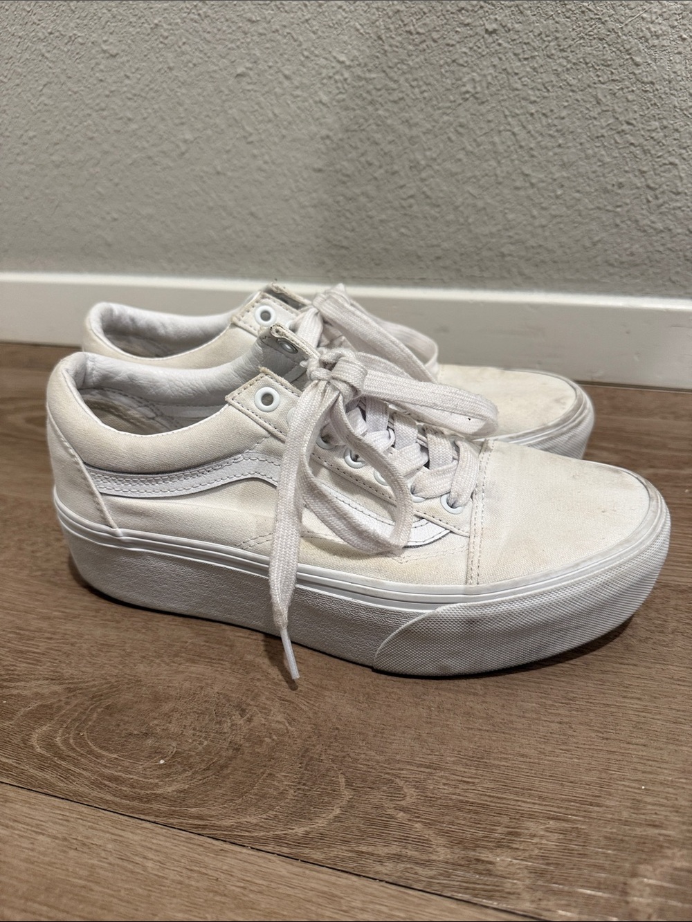 White Vans Platform Lace-Up Women's Sneakers